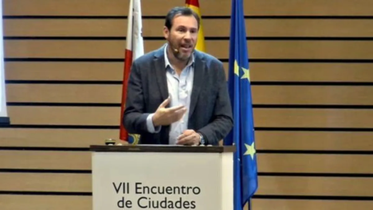 Lee más sobre el artículo Óscar Puente: «Aquí no hay patinetes de alquiler porque no quise; me declaro su no-amigo»