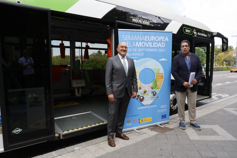 Lee más sobre el artículo Carnero presenta la Semana Europea de la Movilidad en Valladolid fomentando el bus urbano o la bicicleta, mientras ignora a los VMP