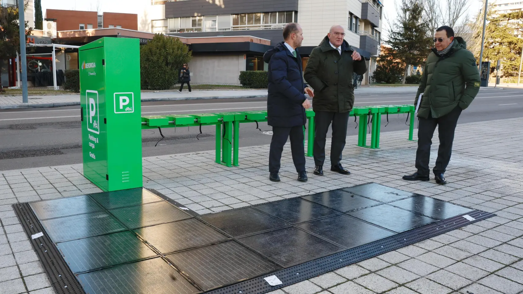 Lee más sobre el artículo Valladolid estrena el primer punto de recarga para patinetes  en el centro de la ciudad