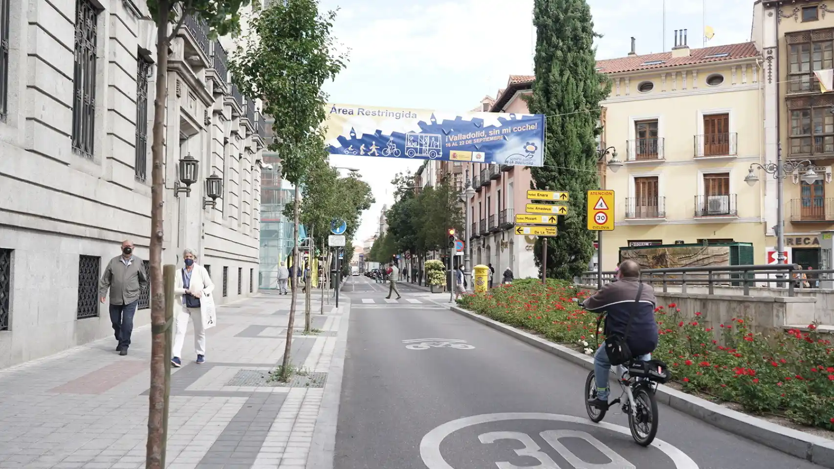 Lee más sobre el artículo Comienzan las restricciones al tráfico en el centro de Valladolid por la Zona de Bajas Emisiones
